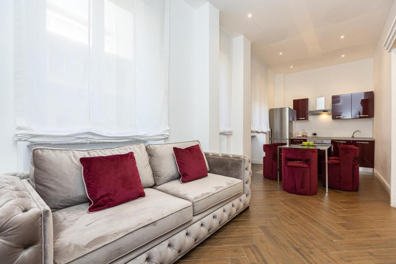 SPA Apartment Via Barberini Rome Bagian luar foto