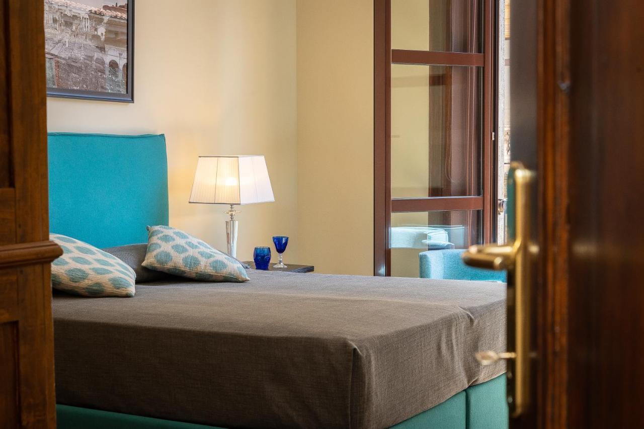 SPA Apartment Via Barberini Rome Bagian luar foto