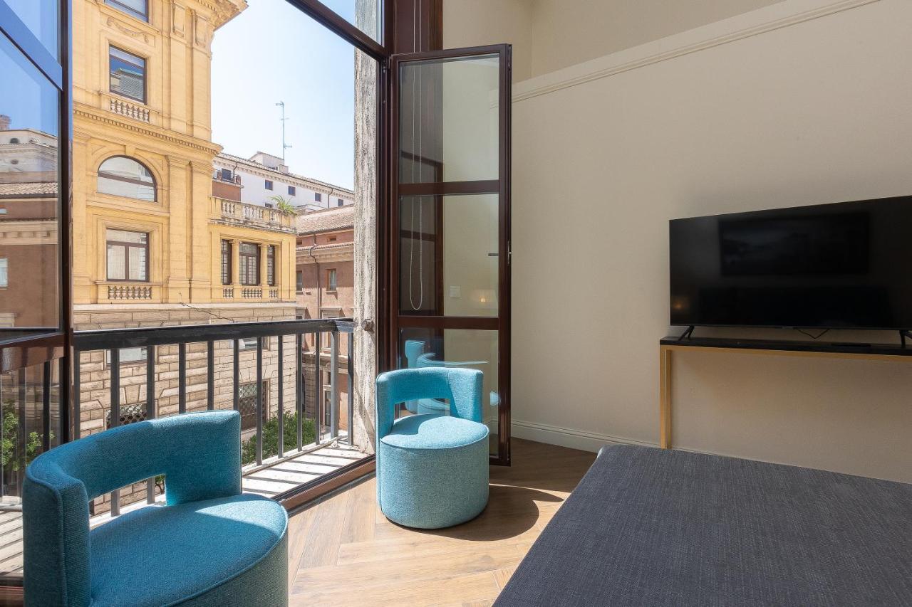 SPA Apartment Via Barberini Rome Bagian luar foto