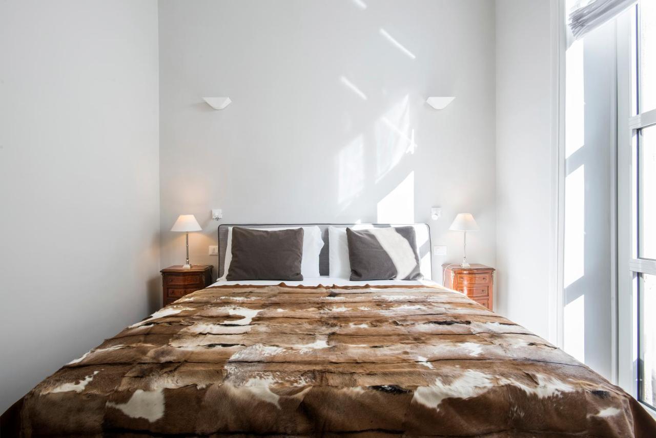 SPA Apartment Via Barberini Rome Bagian luar foto